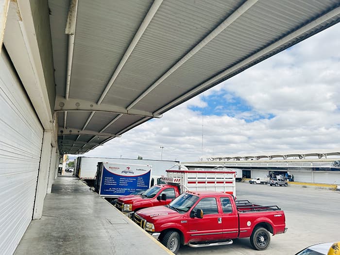 Centro-de-Abastos-Vinedo-San-Marcos_estacionamiento
